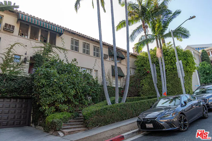 8468 Fountain Avenue, West Hollywood, CA 90069 - #3