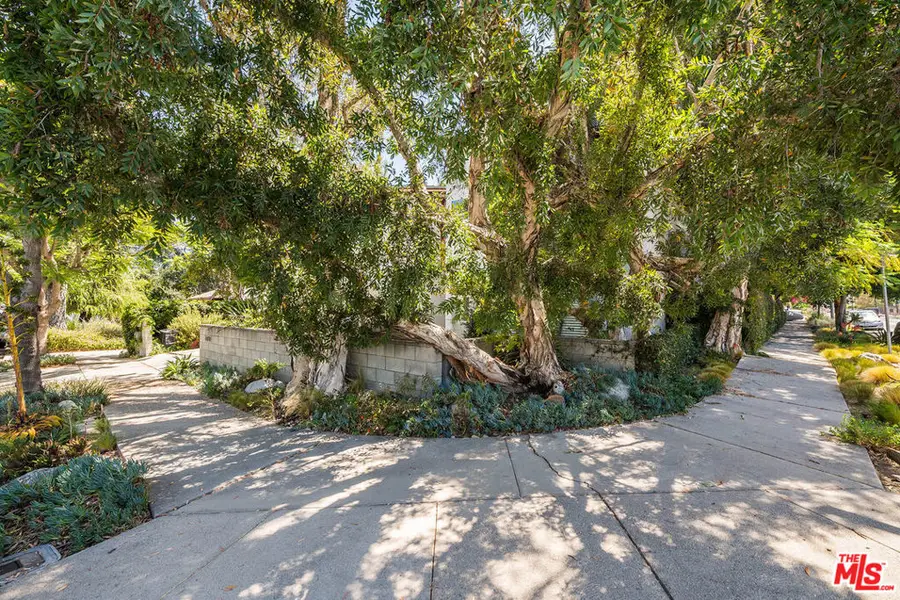 4504 Stern Avenue, Sherman Oaks, CA 91423 - #2