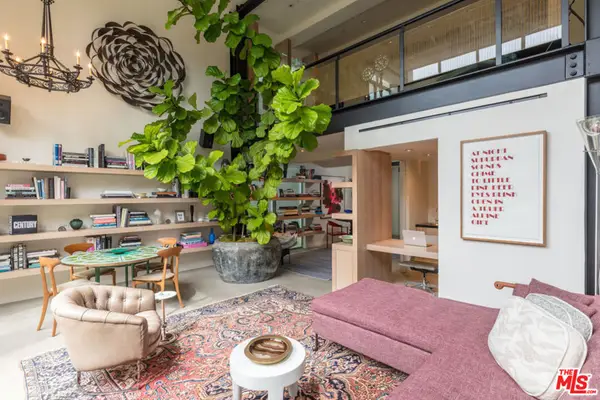 2124 Narcissus Court, Venice, CA 90291