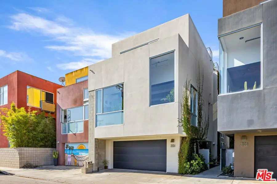 2124 Narcissus Court, Venice, CA 90291 - #2
