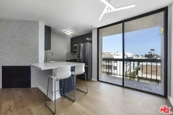 7320 Hawthorn Avenue #319, Los Angeles, CA 90046