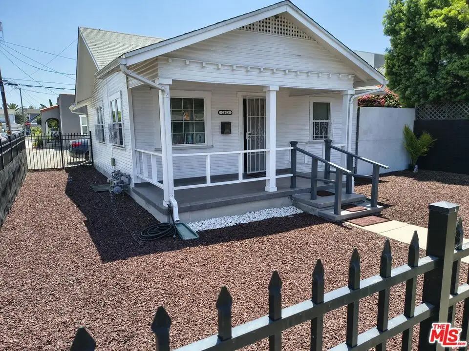 2402 Carmona Avenue, Los Angeles, CA 90016 - #1