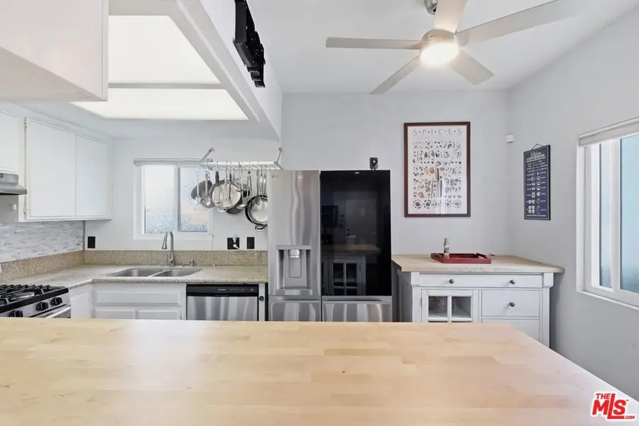 14405 Cerise Avenue #1, Hawthorne, CA 90250 - #3