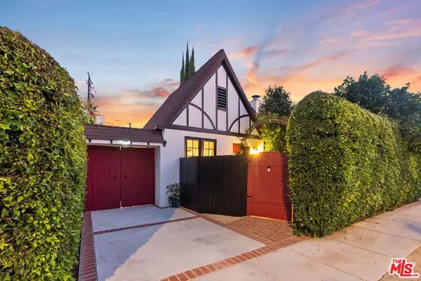 8818 Rosewood Avenue, West Hollywood, CA 90048