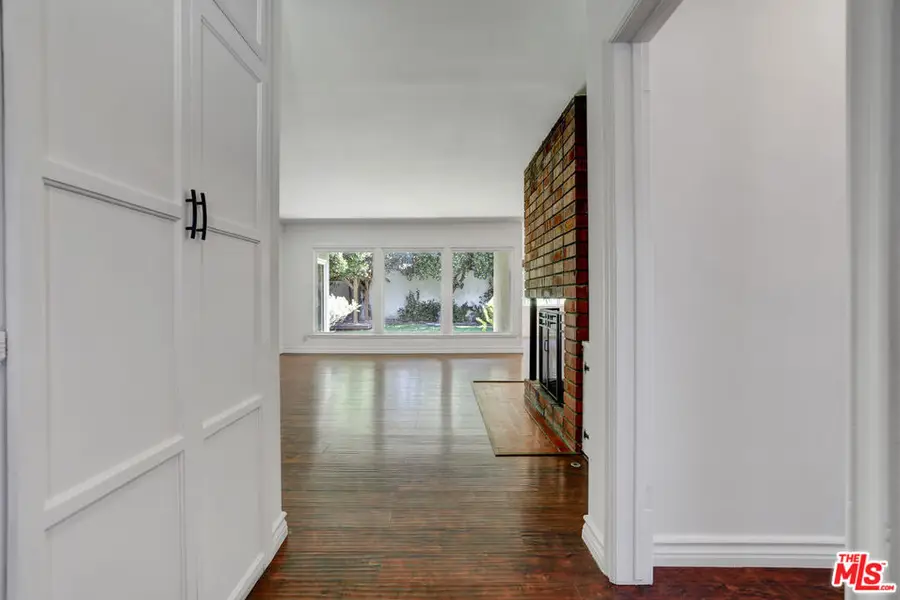 6928 Vanscoy Avenue, North Hollywood, CA 91605 - #3