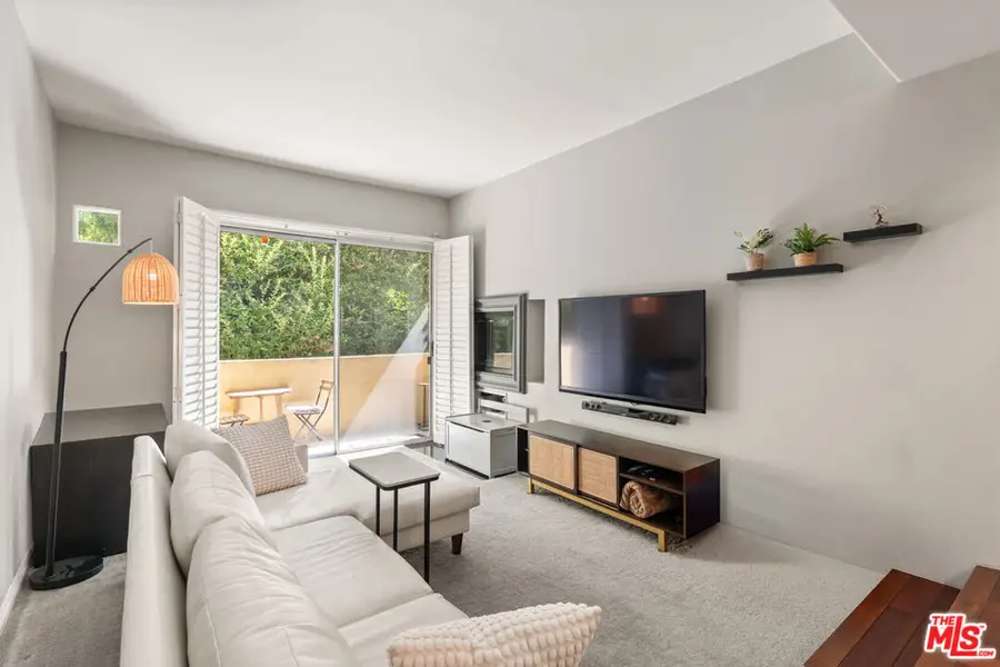 5350 Sepulveda Boulevard #7, Van Nuys, CA 91411 - #3