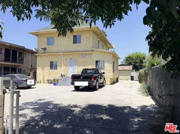 823 E Adams Boulevard, Los Angeles, CA 90011