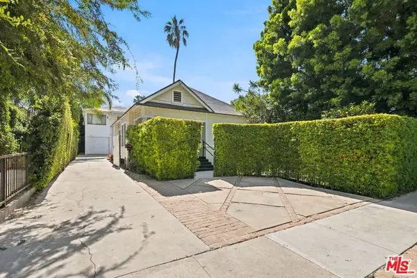 322 Huntley Drive, West Hollywood, CA 90048