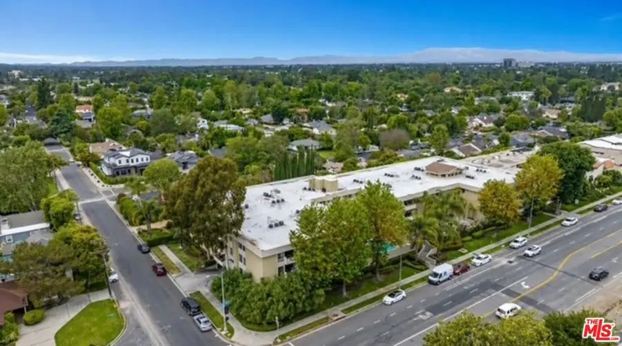 5009 Woodman Avenue #202, Sherman Oaks, CA 91423 - #2