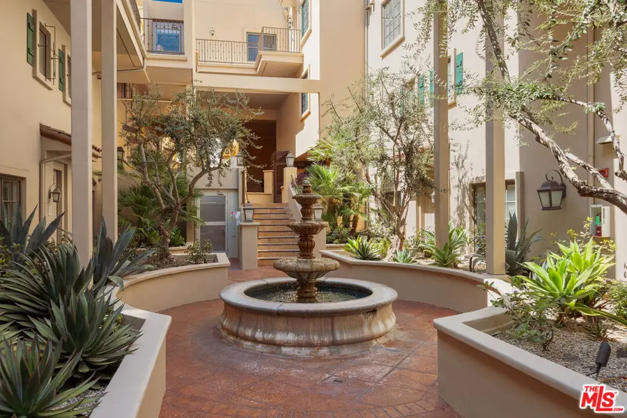 851 N San Vicente Boulevard #304, West Hollywood, CA 90069 - #2