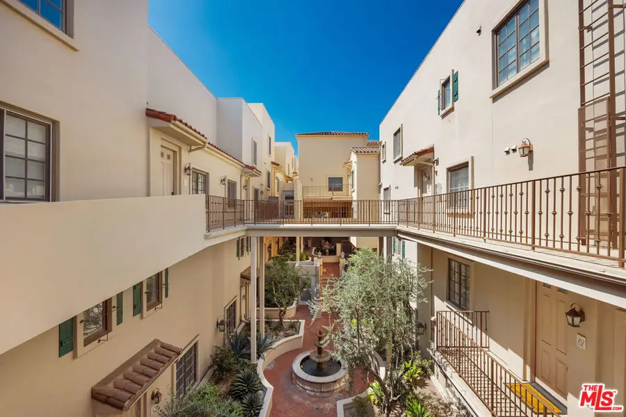 851 N San Vicente Boulevard #304, West Hollywood, CA 90069 - #3