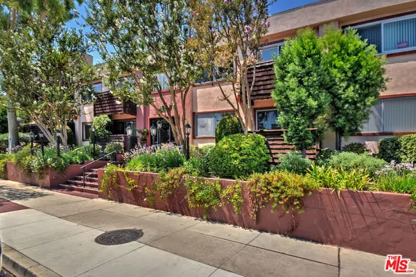 5403 Newcastle Avenue #19, Encino, CA 91316