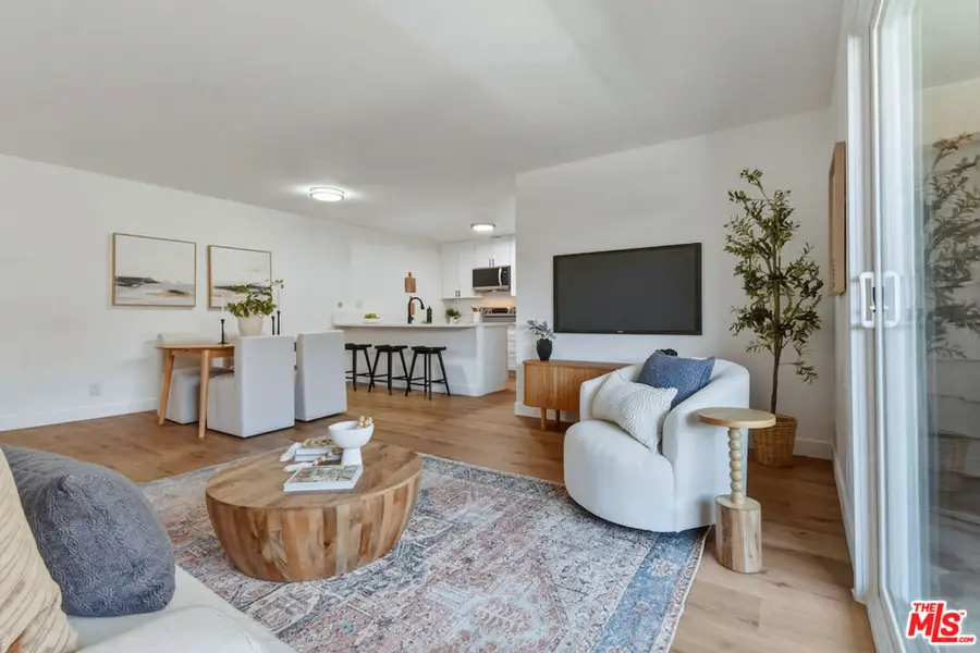 5403 Newcastle Avenue #19, Encino, CA 91316 - #3