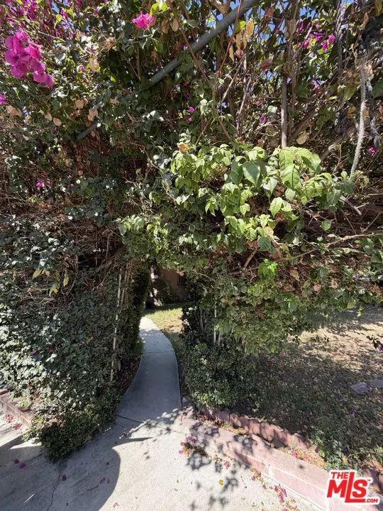 17235 E Newburgh Street, Azusa, CA 91702