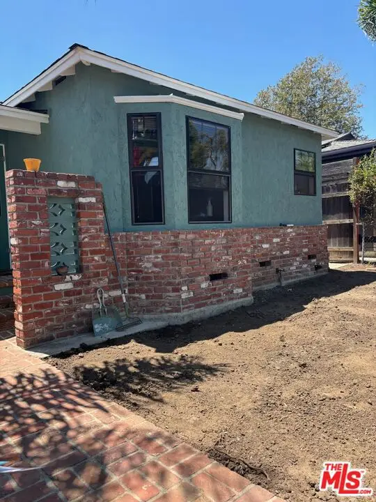 3497 Redwood Avenue, Los Angeles, CA 90066 - #3