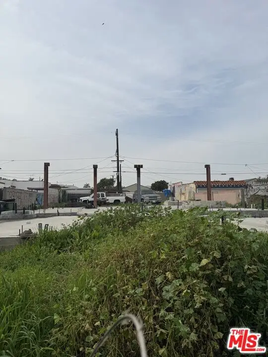 10965 S Hoover Street, Los Angeles, CA 90044 - #2