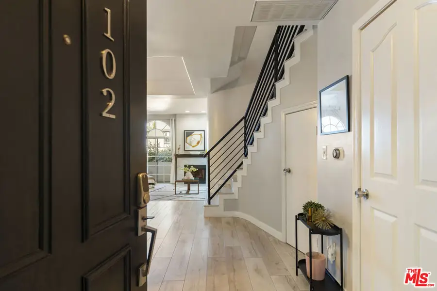 5848 W Olympic Boulevard #102, Los Angeles, CA 90036 - #2