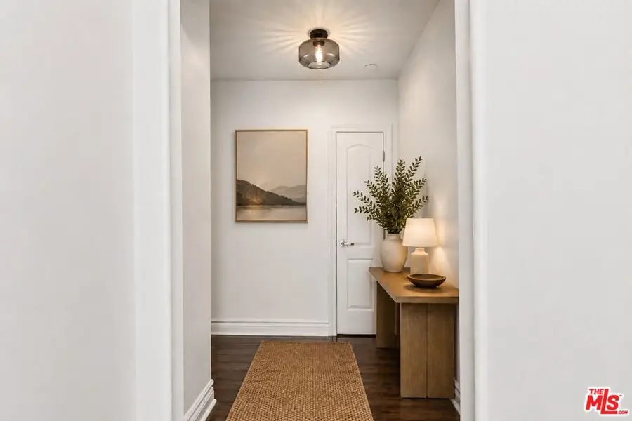 936 N Hudson Avenue #302, Los Angeles, CA 90038 - #3