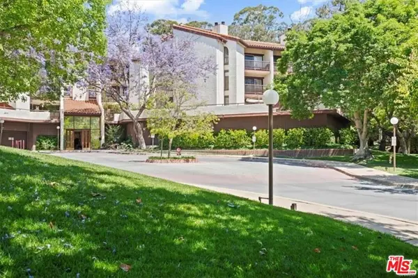 4210 Via Arbolada #304, Los Angeles, CA 90042