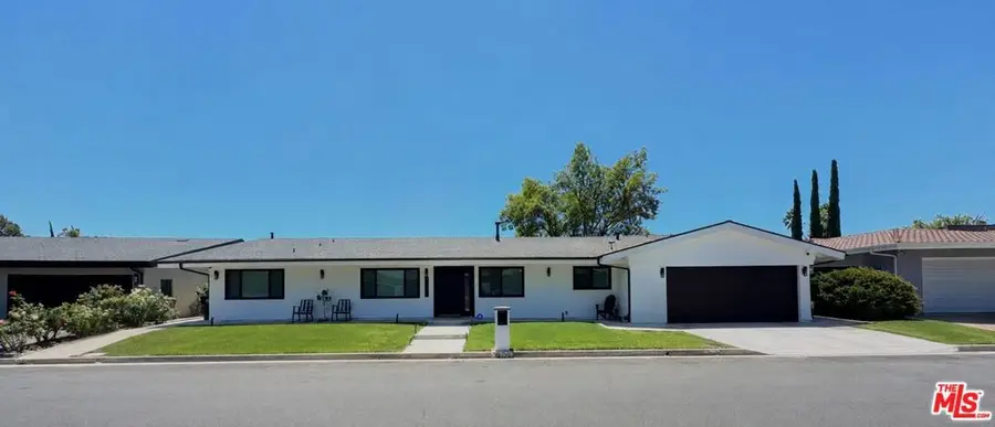20326 Alerion Place, Woodland Hills, CA 91364 - #2