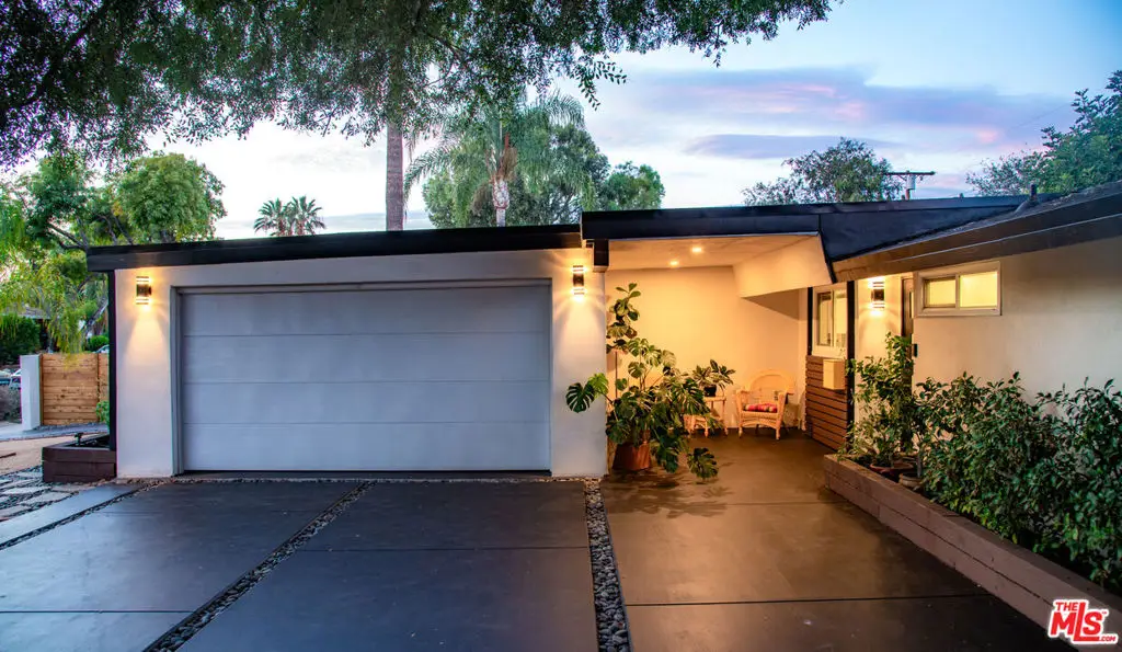 6504 Rhea Avenue, Reseda, CA 91335 - #1