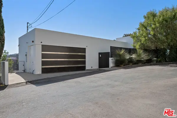 8760 Hollywood Boulevard, Los Angeles, CA 90069