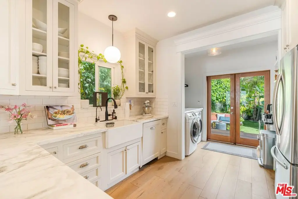 416 Brooks Avenue, Venice, CA 90291 - #1