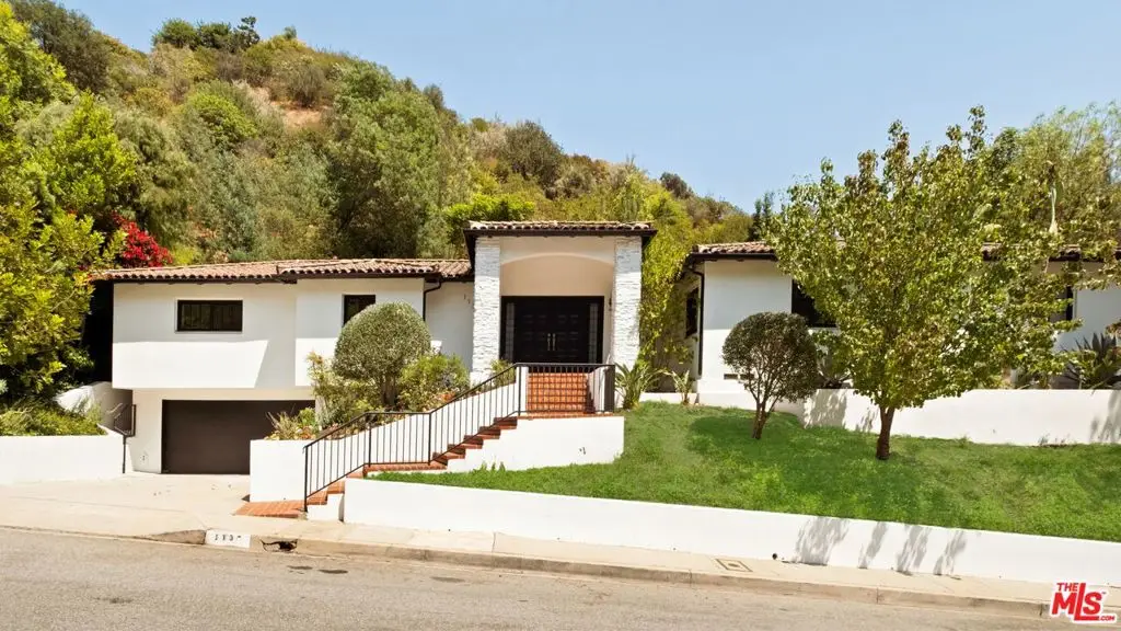 1132 Chantilly Road, Los Angeles, CA 90077 - #1