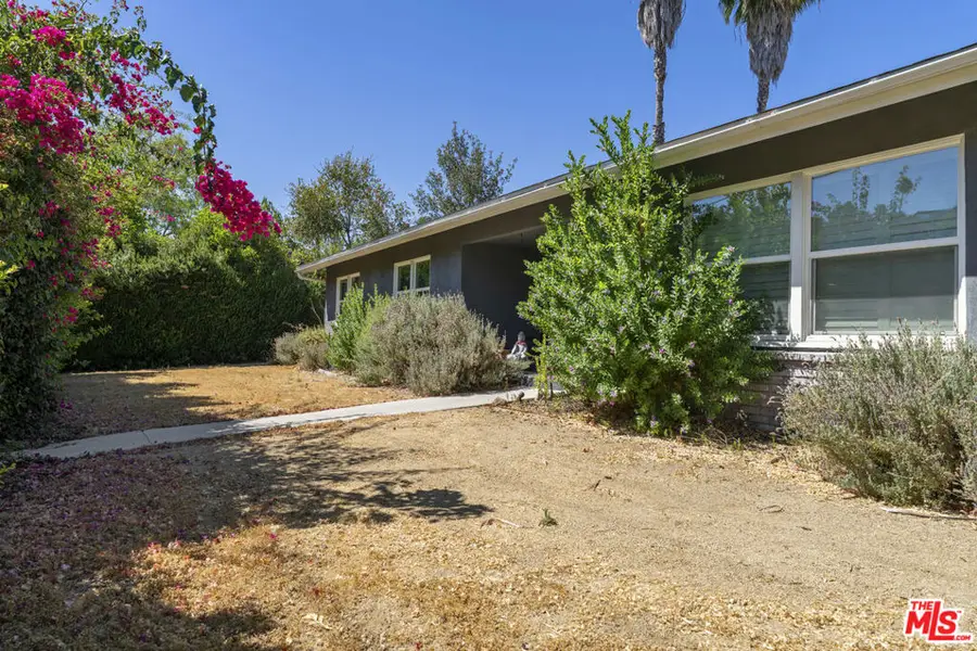 5636 Valley Circle Boulevard, Woodland Hills, CA 91367 - #2
