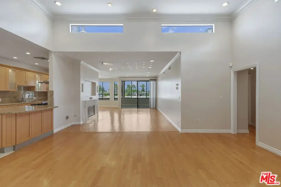 4443 Ventura Canyon Avenue #304, Sherman Oaks, CA 91423 - #3