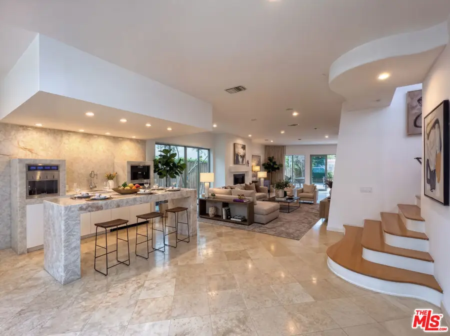 358 11th Street, Santa Monica, CA 90402 - #3