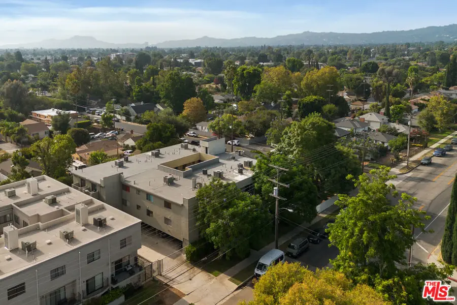 6590 Hazeltine Avenue, Van Nuys, CA 91401 - #2