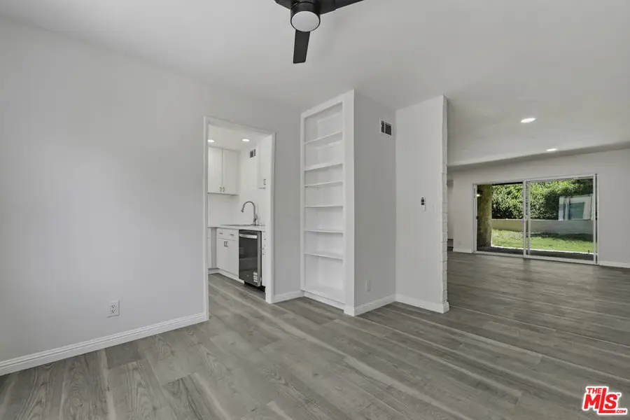 9545 Via Venezia, Burbank, CA 91504 - #2