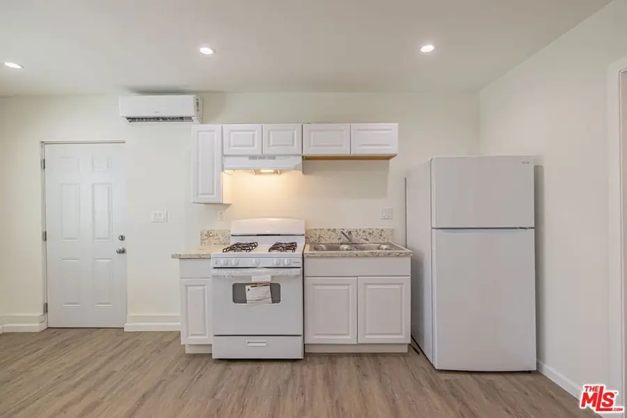 43033 39th Street, Lancaster, CA 93536 - #3