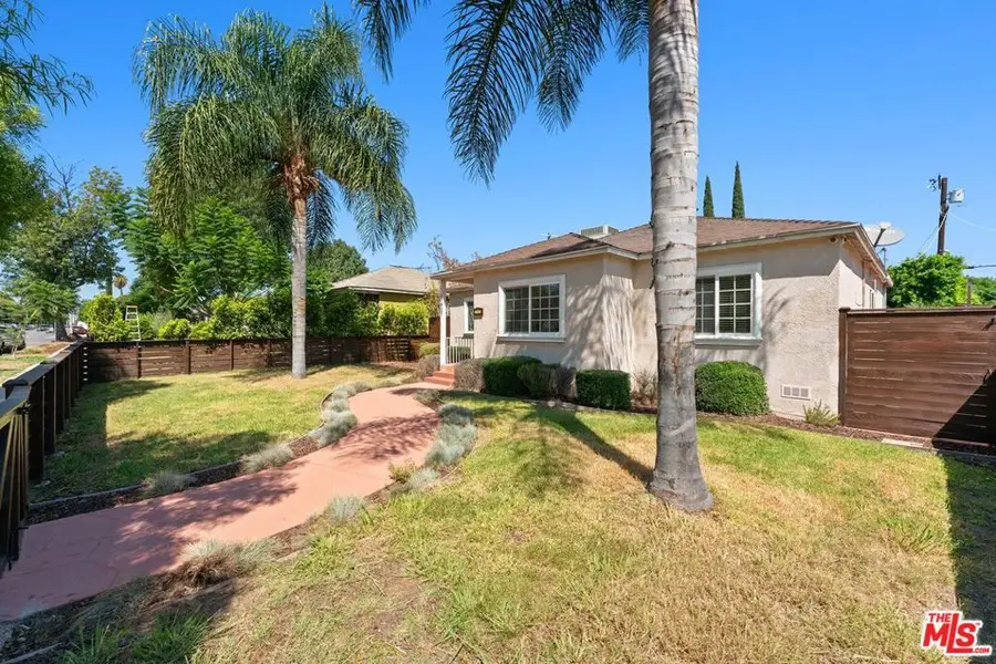 17827 Burbank Boulevard, Encino, CA 91316 - #3