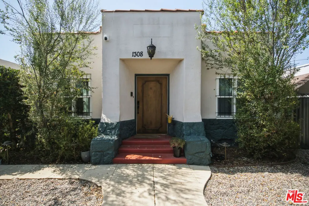 1308 W 56th Street, Los Angeles, CA 90037 - #1