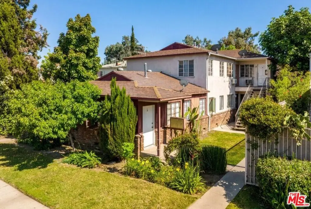 13350 Victory Boulevard, Van Nuys, CA 91401 - #1