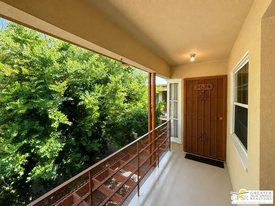 5634 Clemson Street, Los Angeles, CA 90016 - #2