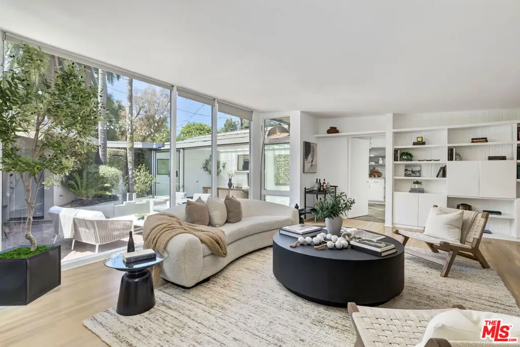 136 Beloit Avenue, Los Angeles, CA 90049 - #1