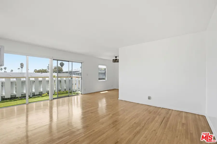 4065 Ursula Avenue #6, Los Angeles, CA 90008 - #3