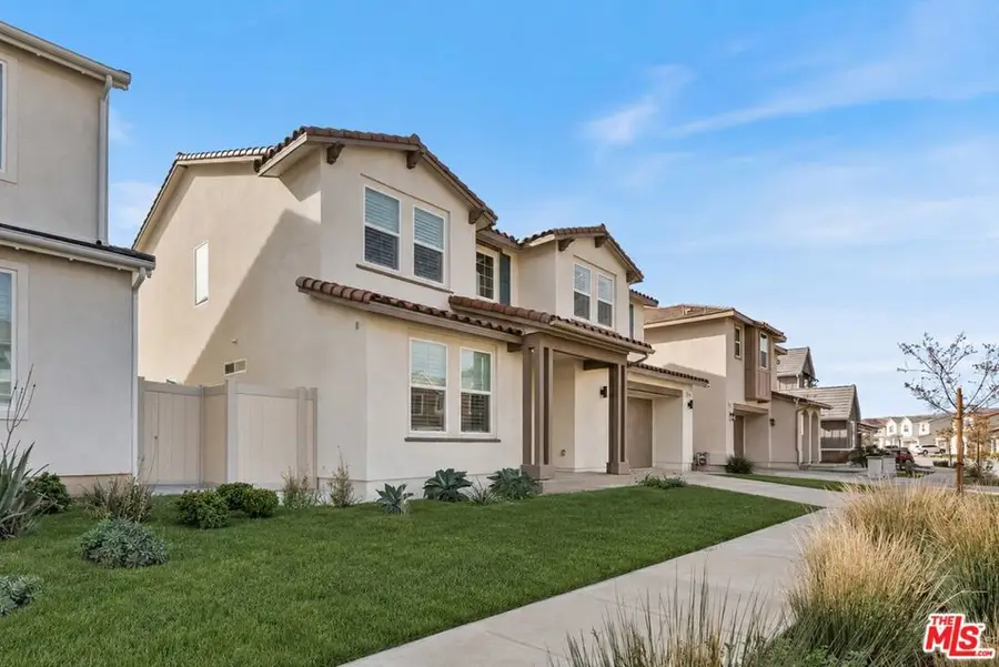 18130 Radiance Lane, Santa Clarita, CA 91350 - #2