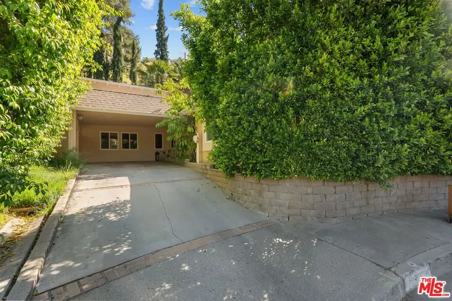 4300 Pampas Road, Woodland Hills, CA 91364 - #2
