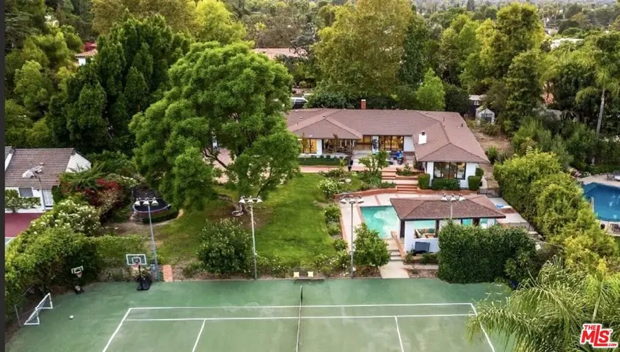 4678 White Oak Avenue, Encino, CA 91316 - #3