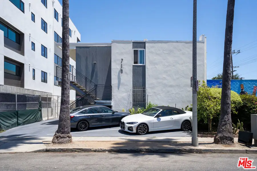 710 N Hudson Avenue, Los Angeles, CA 90038 - #2