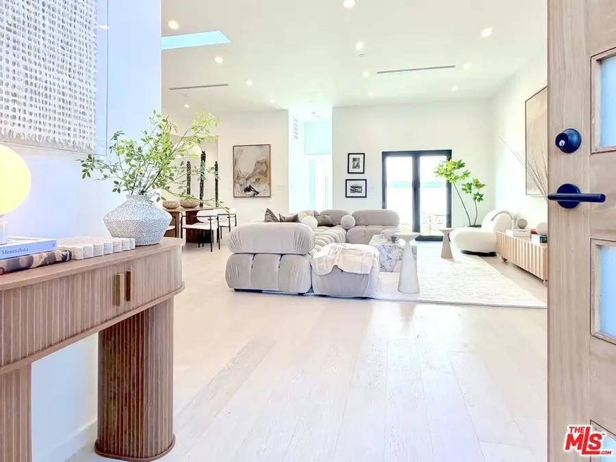 4040 Cartwright Avenue, Studio City, CA 91604 - #3
