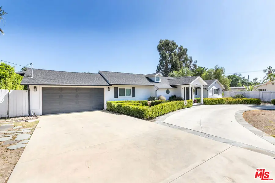 19321 Santa Rita Street, Tarzana, CA 91356 - #3