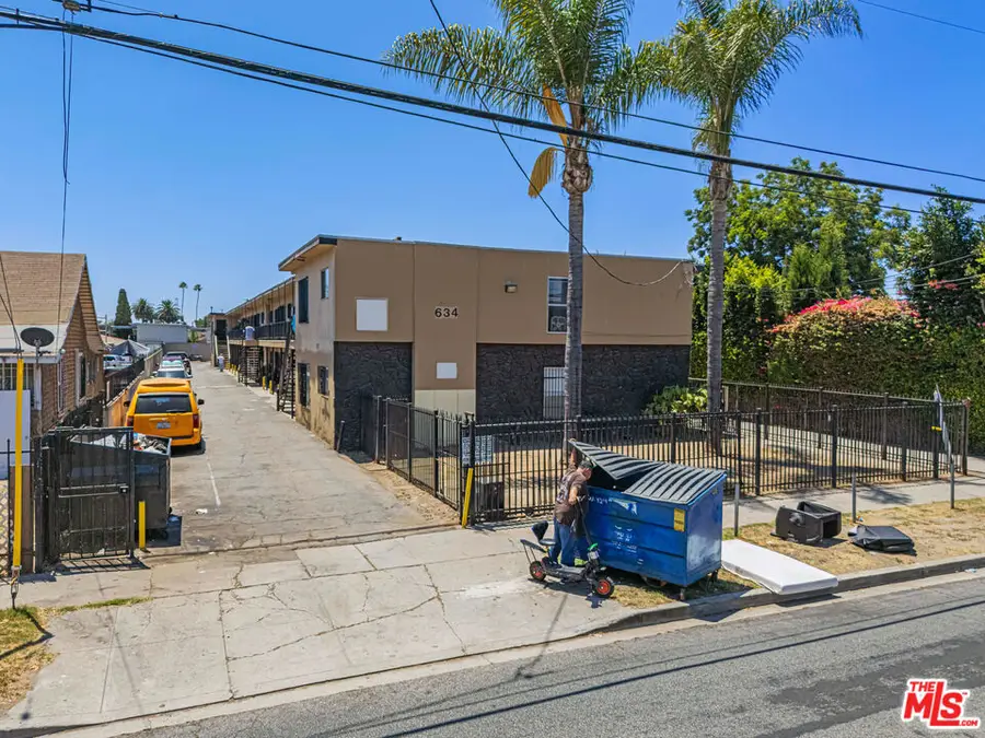634 W 92nd Street, Los Angeles, CA 90044 - #2