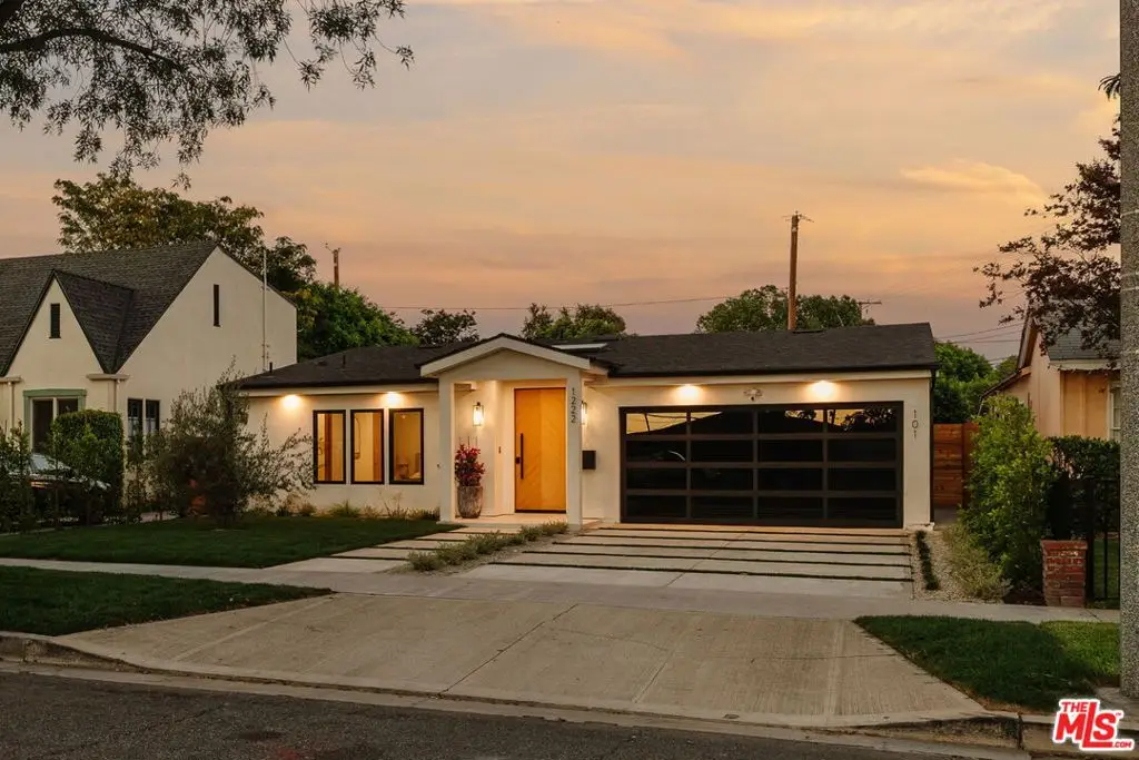 1222 N Lincoln Street, Burbank, CA 91506 - #1