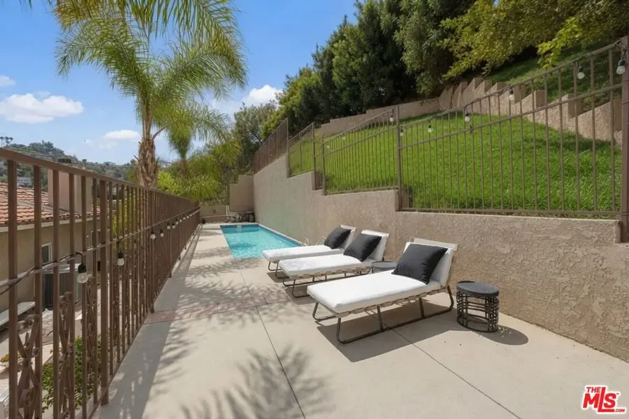 15330 Del Gado Drive, Sherman Oaks, CA 91403 - #2