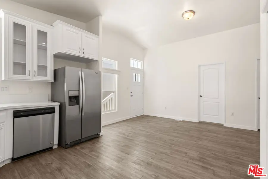 8250 Lankershim Boulevard #30, North Hollywood, CA 91605 - #3